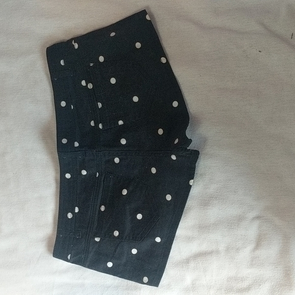 Black and white polka dot shorts - Picture 2 of 2
